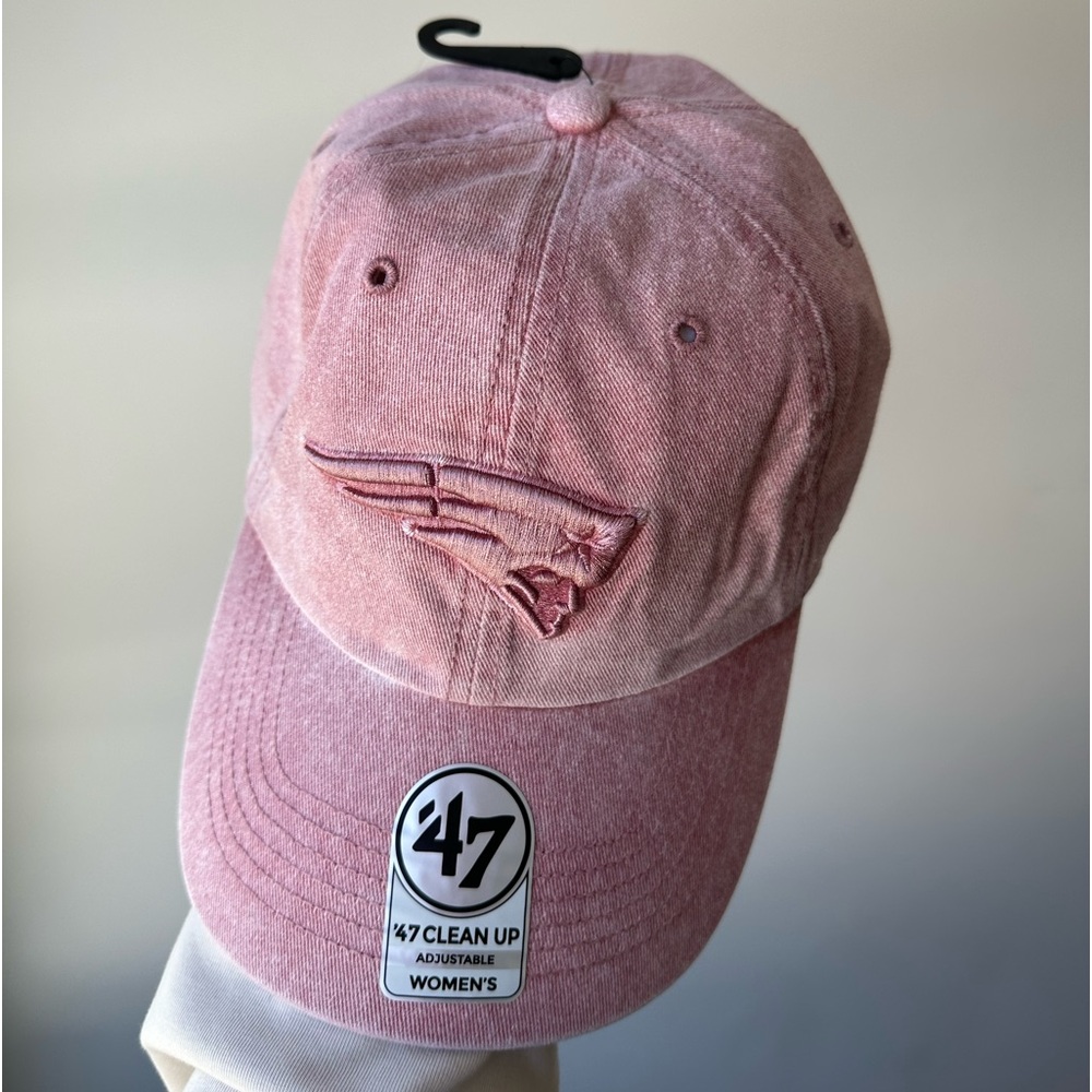 Women’s pink Patriots hat